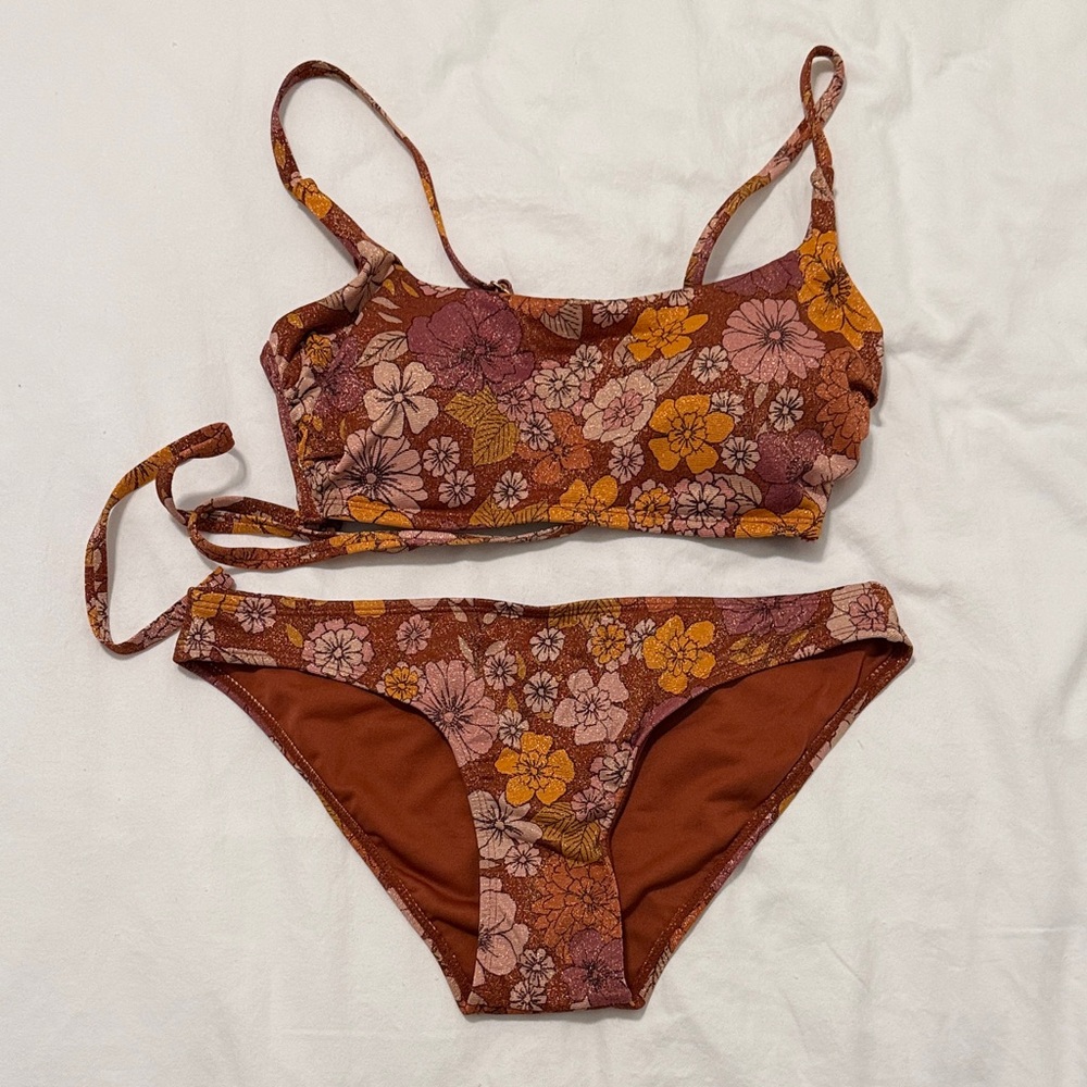 Xhilaration Floral Bikini Set in Metallic Brown and Orange